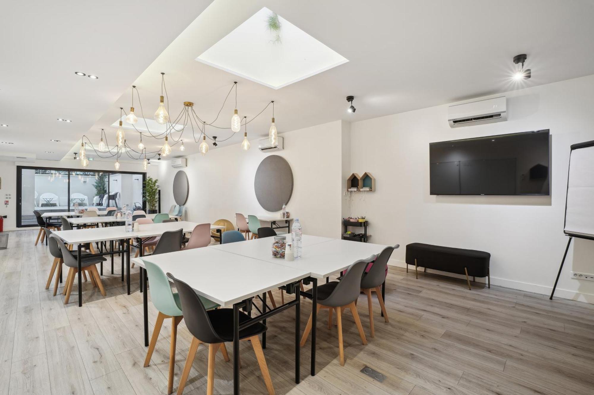 Aurmat - - - - Paris Aparthotel 3*